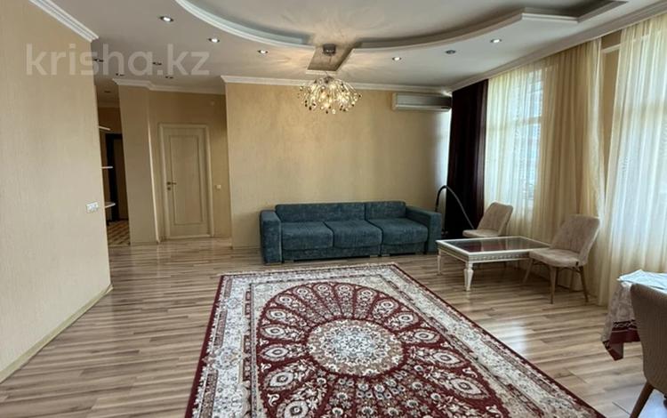3-комнатная квартира · 132 м², 10-й мкр 2 за 56.5 млн ₸ в Актау — фото 2