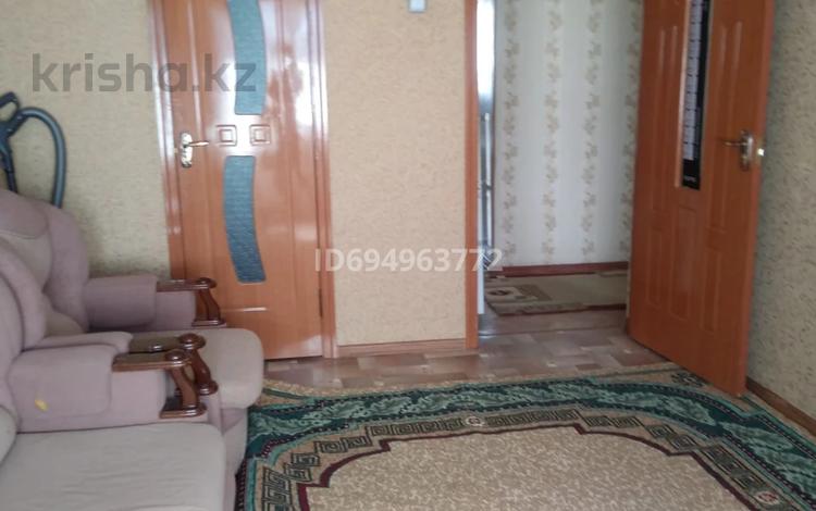 2-бөлмелі пәтер · 46 м² · 4/5 қабат, Карахан 2 — Центральная площадь, бағасы: 18.7 млн ₸ в Таразе — фото 2
