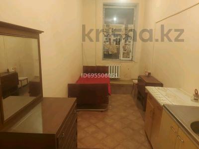 1 комната · 9 м² · 1 этаж, Майкудук, 15й микрорайон 8 за 50 000 〒 в Караганде, Алихана Бокейханова р-н