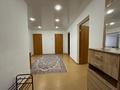 2-комнатная квартира · 70 м² · 4/5 этаж, 10- 23 23 за 180 000 ₸ в Аксае — фото 5