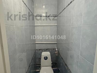 4-бөлмелі пәтер · 90.5 м² · 5/5 қабат, 13-ш/а. 22, бағасы: 23 млн ₸ в Актау, 13-й мкр