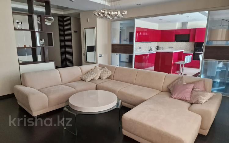 3-комнатная квартира · 130 м² · 10/12 этаж, Назарбаева 223 за 700 000 ₸ в Алматы, Медеуский р-н — фото 2