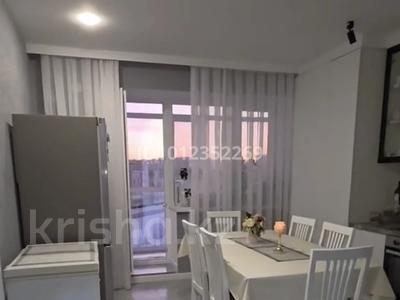 1-бөлмелі пәтер · 56 м² · 5/5 қабат, Просп. Тауелсиздик, бағасы: 26 млн ₸ в Актобе, мкр Авиатор