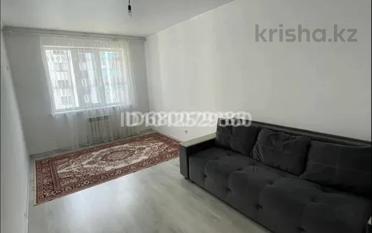 1-комнатная квартира · 45 м² · 8/12 этаж, мкр Дарабоз 25 за 190 000 ₸ в Алматы, Алатауский р-н — фото 2