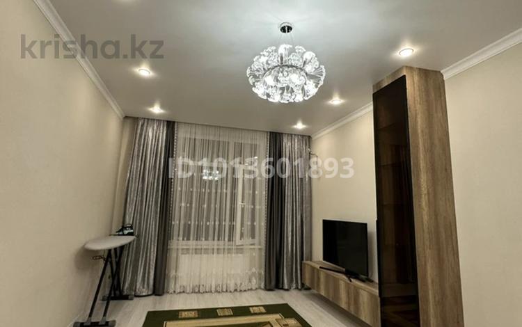 1-комнатная квартира · 43 м² · 7/10 этаж, Туран 52/2 за 270 000 ₸ в Астане, Есильский р-н — фото 2