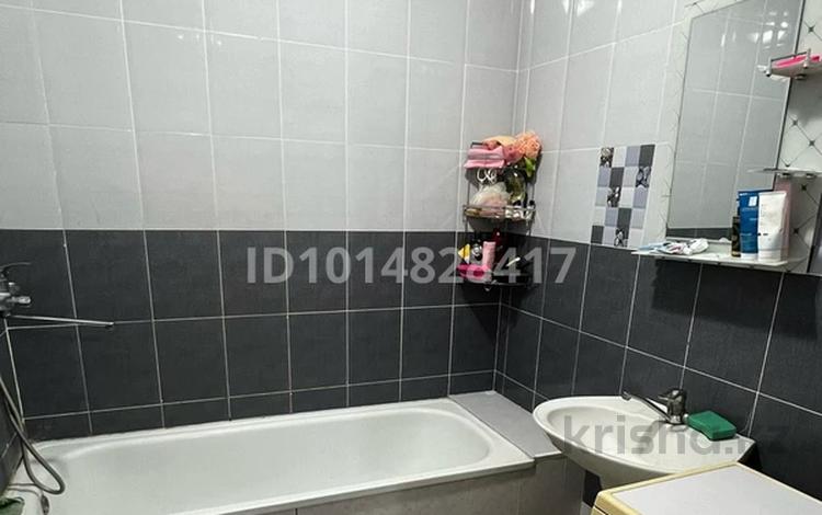 1-комнатная квартира · 50 м² · 2/10 этаж, мкр №6 36б за 250 000 ₸ в Алматы, Ауэзовский р-н — фото 2