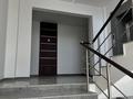 1-комнатная квартира · 60 м² · 4/9 этаж, проспект Каныш Сатпаев 60 за 200 000 ₸ в Атырау — фото 2