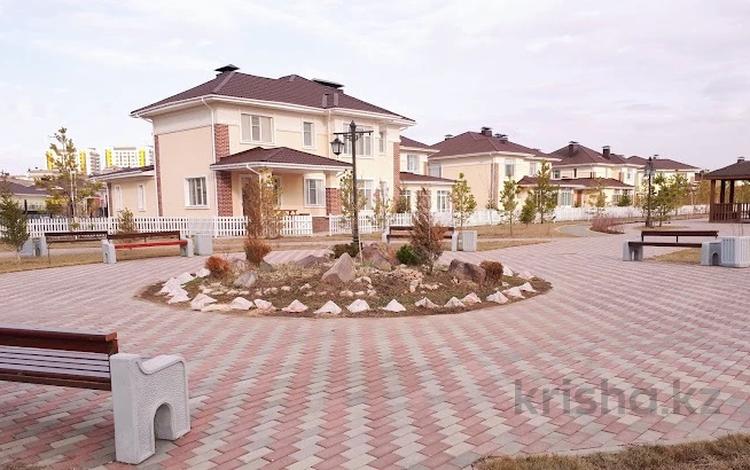 Отдельный дом · 5 комнат · 250 м² · 11.2 сот., Ул.Шалкыма 3 за 310 млн 〒 в Астане, Есильский р-н — фото 3