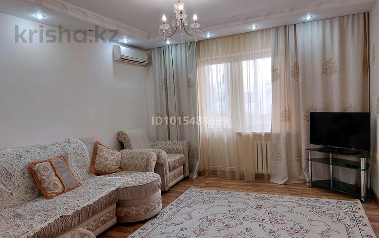 2-комнатная квартира · 80 м² · 3/9 этаж, Жарбосынова 62 за 250 000 ₸ в Атырау — фото 2
