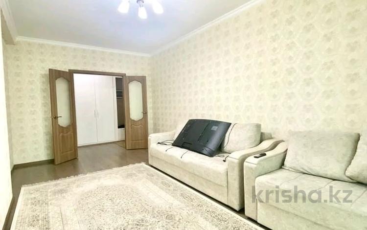 2-бөлмелі пәтер, 70 м², 8/14 қабат ай сайын, Кабанбай батыра 48, бағасы: 250 000 〒 в Астане — фото 33