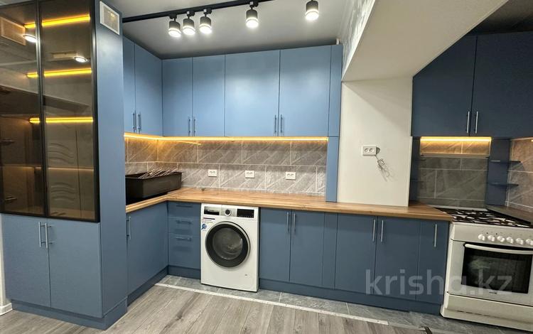 2-комнатная квартира · 60 м² · 2/5 этаж, мкр Жетысу-3, мкр Жетысу-4 10 за 50 млн ₸ в Алматы, Ауэзовский р-н — фото 2