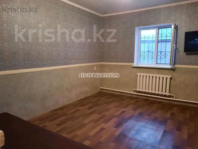 Отдельный дом · 5 комнат · 240 м² · 10 сот., 10 за 42 млн ₸ в Атырау, мкр Мирас