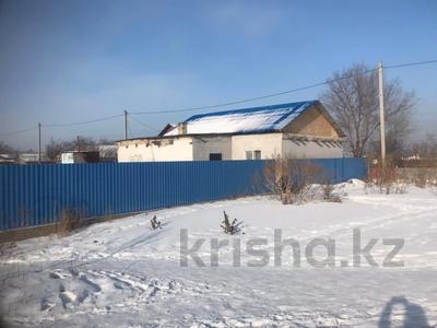 Отдельный дом · 4 комнаты · 100 м² · 10 сот., Бобровка 5237 — Центральная за 6.5 млн 〒 в Семее