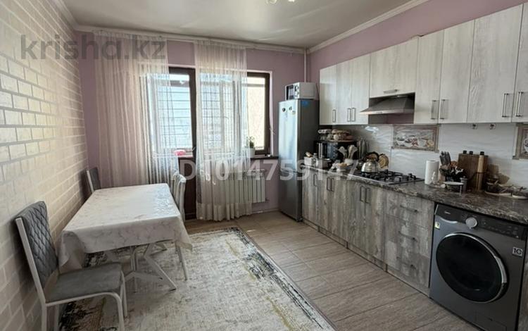 2-комнатная квартира · 75 м² · 4/7 этаж, Федосеева 38В за 300 000 ₸ в Алматы, Турксибский р-н — фото 2