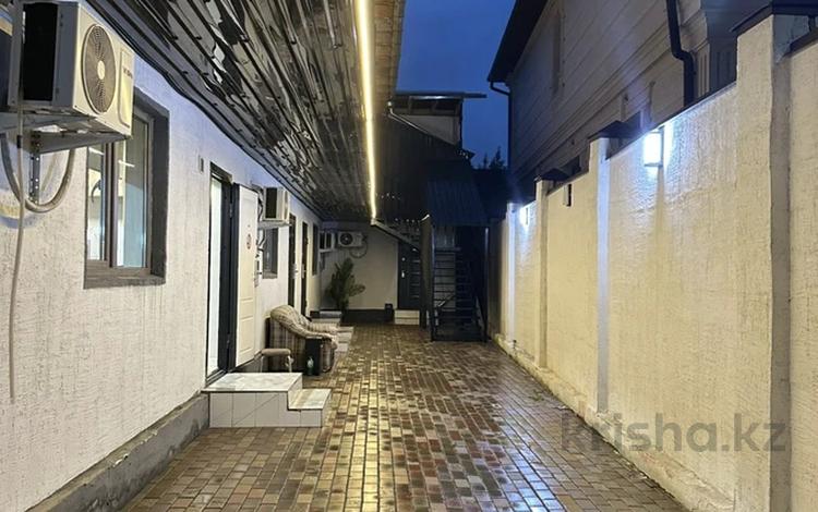 1 бөлме · 25 м² · 2 қабат, Құлагер ш/а., Фучика 50 50, бағасы: 150 000 ₸ в Алматы, Жетысуский р-н — фото 2