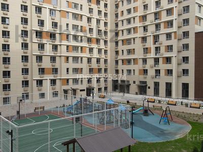 2-комнатная квартира, 54 м², 16/17 этаж, Жандосова 94А за 32.9 млн 〒 в Алматы, Бостандыкский р-н