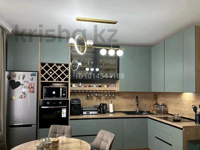 3-бөлмелі пәтер · 80 м² · 6/13 қабат, Макатаева 127/11 — Шарипова, бағасы: 74 млн ₸ в Алматы, Алмалинский р-н