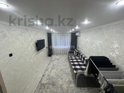 3-комнатная квартира · 60 м² · 1/5 этаж, мкр 5 тургенева 104 за 16.5 млн ₸ в Актобе