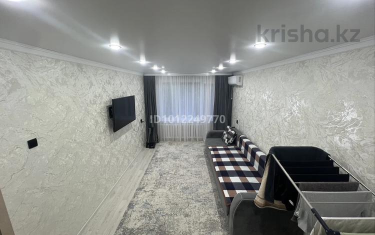 3-комнатная квартира · 60 м² · 1/5 этаж, мкр 5 тургенева 104 за 16.5 млн ₸ в Актобе — фото 2
