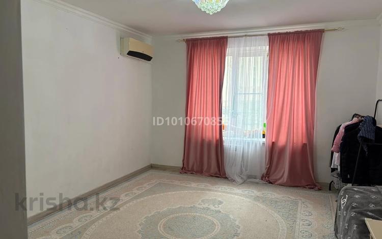 2-комнатная квартира · 65 м² · 1/5 этаж, мкр Нурсая, Таумуш Жумагалиева 21 — Таумуш Жумалиева 21 за 22.5 млн 〒 в Атырау — фото 2