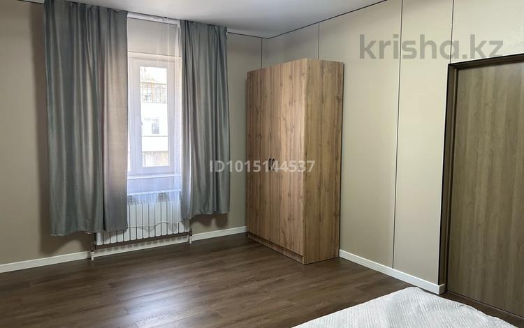 2-комнатная квартира · 48 м² · 2/2 этаж, Малайсары батыра 19/1 за 300 000 ₸ в Павлодаре — фото 2