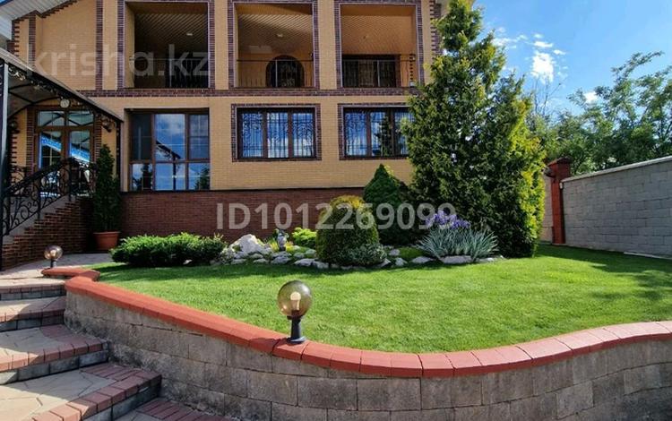 Отдельный дом · 6 комнат · 500 м², мкр Ерменсай — Школа Tamos за 2 млн ₸ в Алматы, Бостандыкский р-н — фото 2