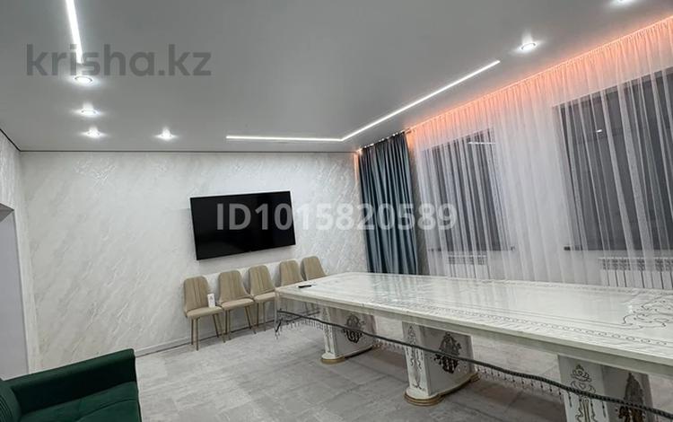 4-комнатная квартира · 160 м² · 2/2 этаж, 3 автомобильный переулок 1 за 43 млн ₸ в Таразе — фото 2
