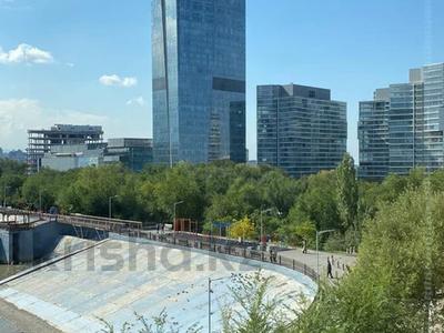 4-комнатная квартира · 90 м² · 3/5 этаж, Аль-Фараби за 84 млн ₸ в Алматы, Медеуский р-н