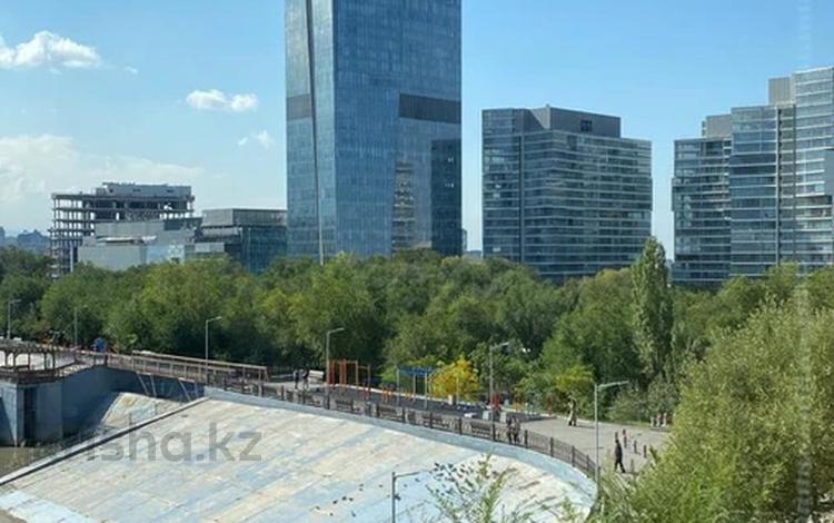 4-комнатная квартира · 90 м² · 3/5 этаж, Аль-Фараби за 84 млн ₸ в Алматы, Медеуский р-н — фото 2