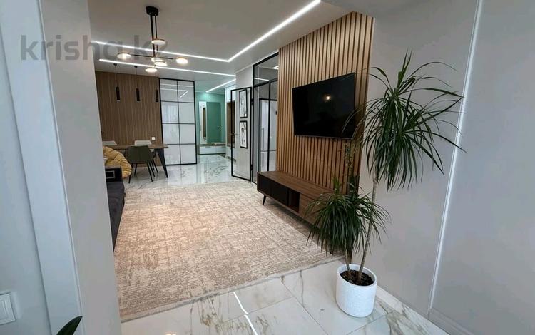 3-комнатная квартира · 105.4 м² · 9/10 этаж, Ярославская 2/3 — Район 8 школа за 49 млн ₸ в Уральске — фото 2