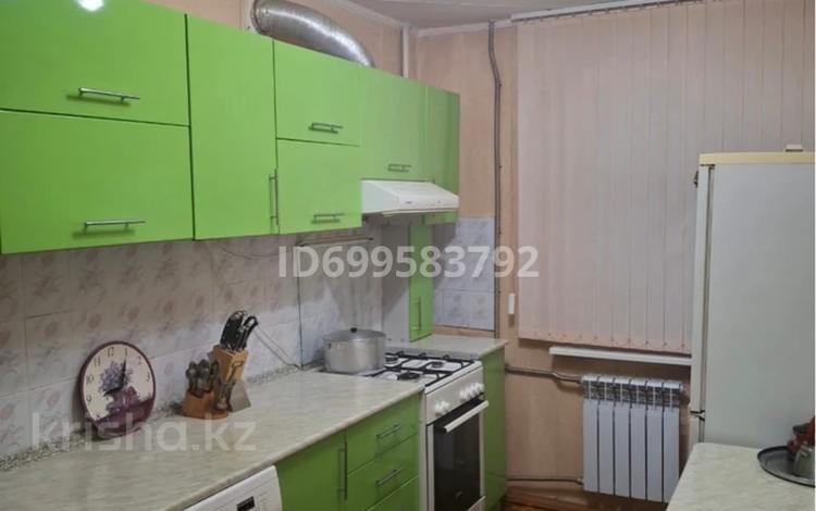 3-бөлмелі пәтер · 63 м² · 2/9 қабат, 5-й микрорайон 6, бағасы: 18.5 млн ₸ в Риддере — фото 2