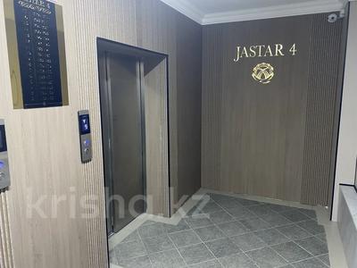 2-комнатная квартира · 70 м² · 15/17 этаж, Кудайбердыулы — Момышулы за 33 млн 〒 в Астане, Алматы р-н