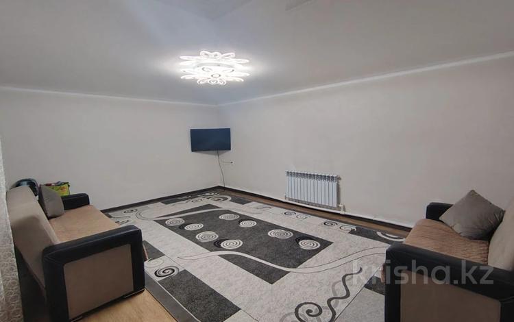 Отдельный дом · 3 комнаты · 83.4 м² · 15.5 сот., Чехова 1В за 38 млн 〒 в  — фото 2