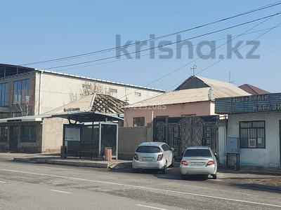 Отдельный дом · 5 комнат · 150 м² · 6 сот., Қазыбек би 170 — Пересечение Казыбек би и Жандосова за 53 млн 〒 в Шымкенте, Туран р-н