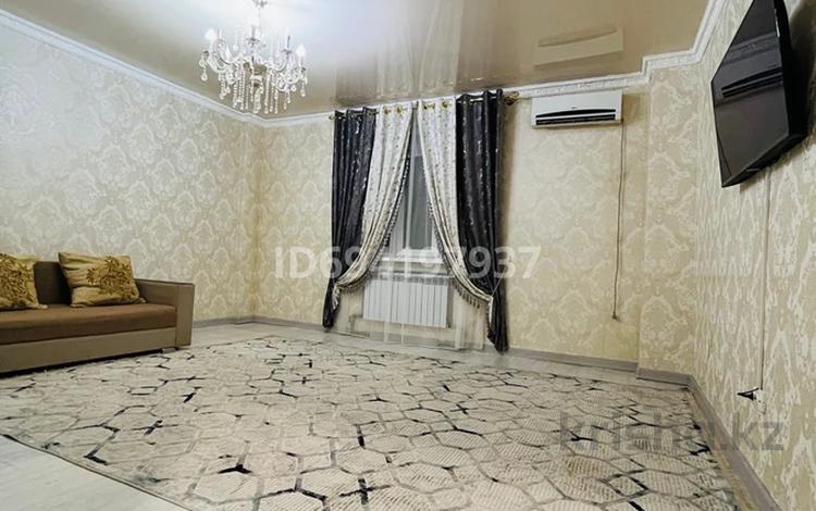 2-комнатная квартира · 65 м² · 5/5 этаж, С.Датова 35а за 18 млн 〒 в Атырау — фото 12