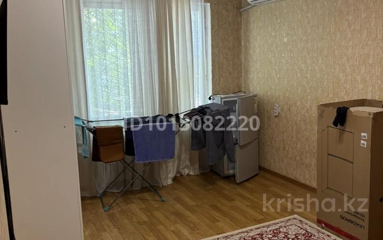 1-комнатная квартира · 32 м² · 1/5 этаж, 5 мкр 13а за 130 000 ₸ в Конаеве — фото 2