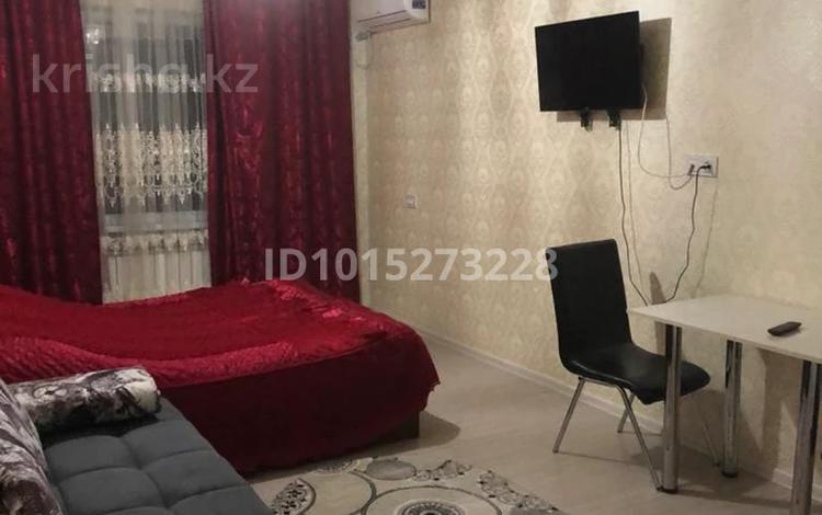 1-комнатная квартира · 30 м² · 1/5 этаж, 18-й микрорайон 5 за 110 000 ₸ в Шымкенте, Аль-Фарабийский р-н — фото 2