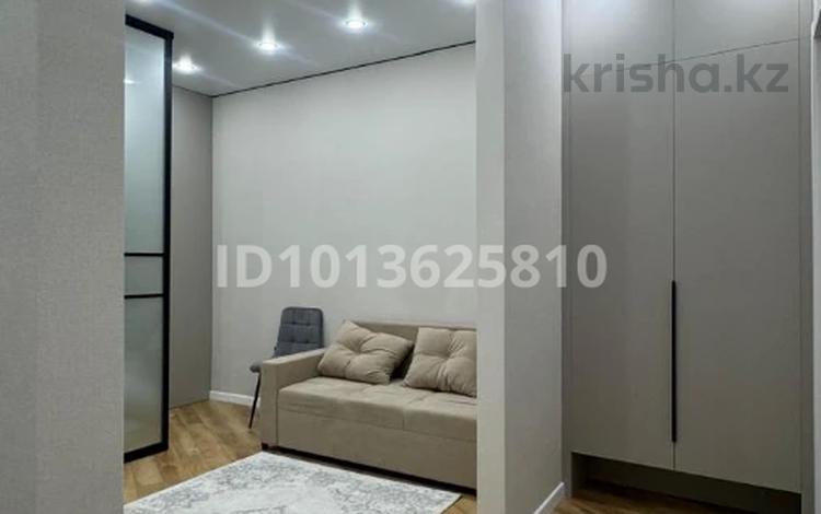 1-комнатная квартира · 38 м² · 8/16 этаж, Райымбек батыр 2 за 22 000 ₸ в Астане, Сарайшык р-н — фото 2