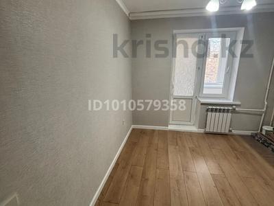 2-комнатная квартира · 54 м² · 3/5 этаж, мкр Кунаева 22 за 24 млн 〒 в Уральске