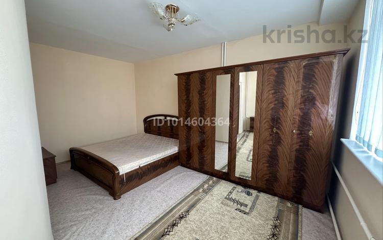 3-комнатная квартира · 103.8 м² · 4/5 этаж, 15-й мкр 50 за 200 000 ₸ в Актау — фото 2