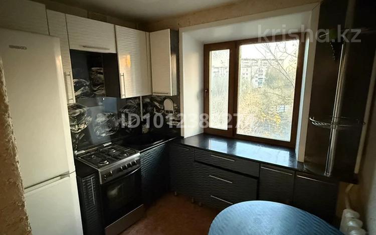 3-комнатная квартира · 59 м² · 4/5 этаж, 4 мкр. 9 за 9.2 млн ₸ в Лисаковске — фото 6