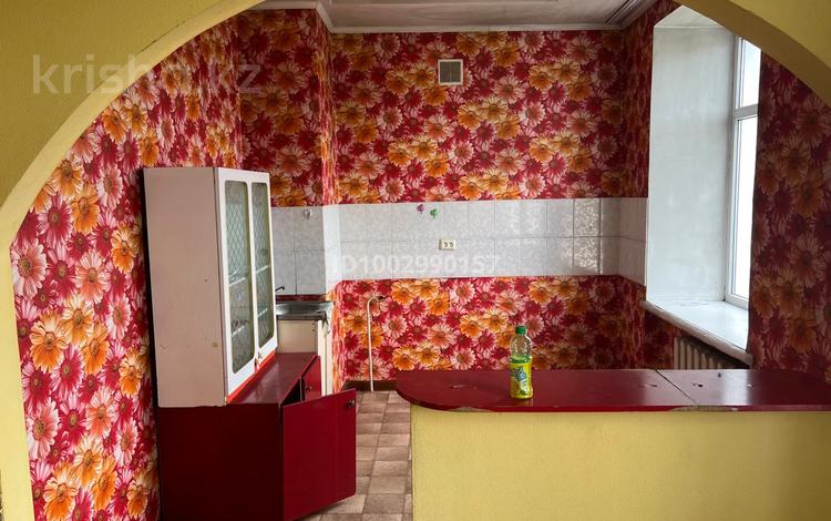 2-бөлмелі пәтер · 64 м² · 5/5 қабат, Независимости 13, бағасы: 11.5 млн ₸ в Риддере — фото 2