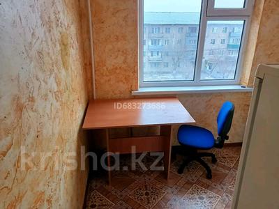 1-комнатная квартира, 42 м², 4/5 этаж помесячно, Молдагулова 59 за 30 000 〒 в Каратау