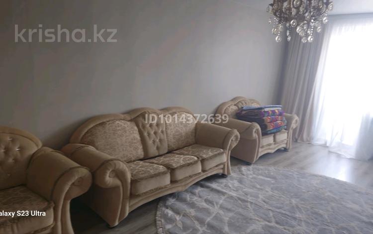 3-бөлмелі пәтер · 120.5 м² · 1/9 қабат, Береке шағын ауданы 53, бағасы: 450 000 ₸ в Костанае, Микрорайон Береке — фото 8