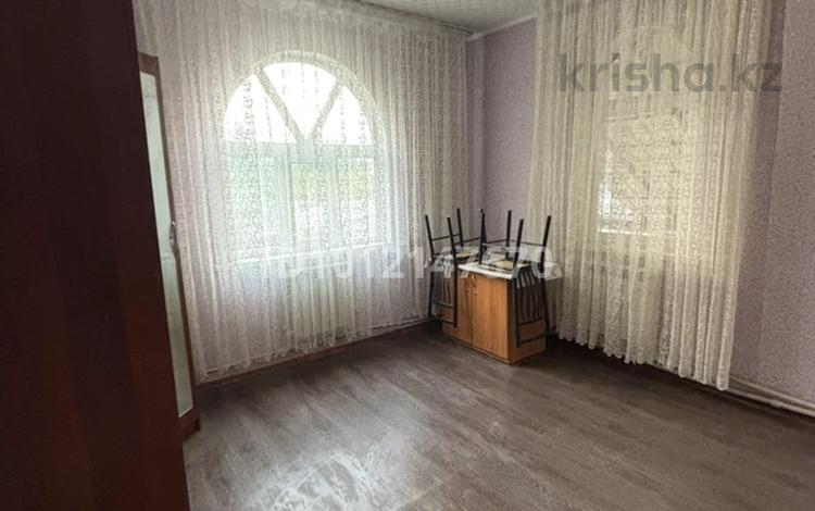 2 комнаты · 40 м² · 2/3 этаж, мкр Айгерим-1 за 100 000 ₸ в Алматы, Алатауский р-н — фото 2