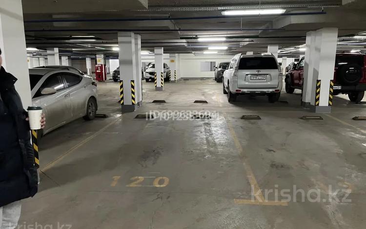 Паркинг · 18 м² · Кабанбай батыра 60/20, бағасы: 1 000 ₸ в Астане, Нура р-н — фото 2