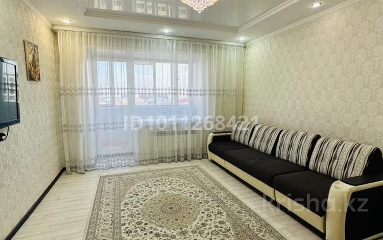 2-комнатная квартира · 80 м² · 7/15 этаж, Шакарима — В центре города Жилой комплекс Триумф за 16 000 ₸ в Семее — фото 2
