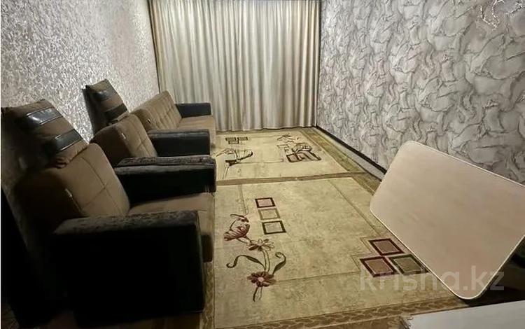 2-бөлмелі пәтер · 43.9 м² · 1/5 қабат, 13-шағынаудан, бағасы: 10.5 млн ₸ в Караганде, Алихана Бокейханова р-н — фото 2