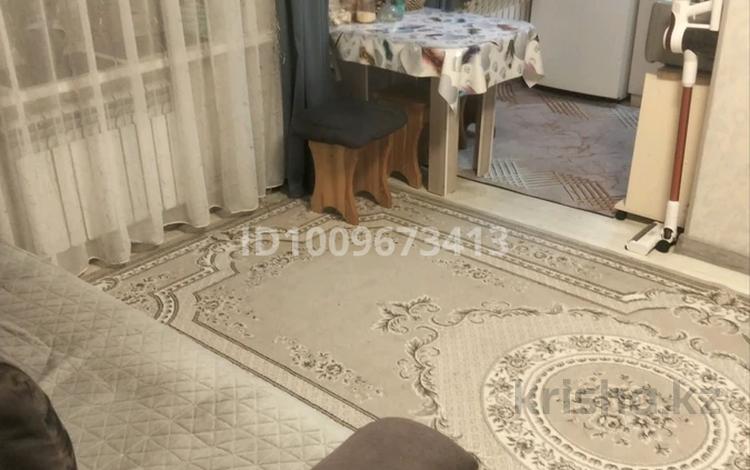 2-бөлмелі пәтер · 37 м² · 1/2 қабат, Поселок Силикатный, бағасы: 9.5 млн ₸ в Семее — фото 2