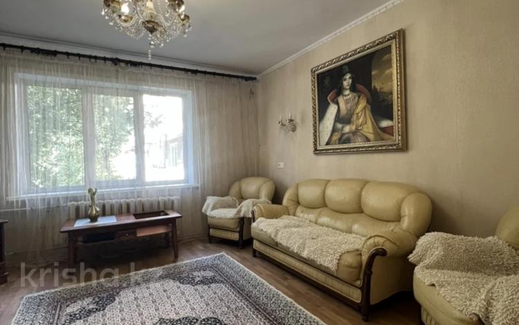 4-комнатная квартира · 92 м² · 2/5 этаж, Жумабаева 21 за 380 000 ₸ в Семее — фото 2